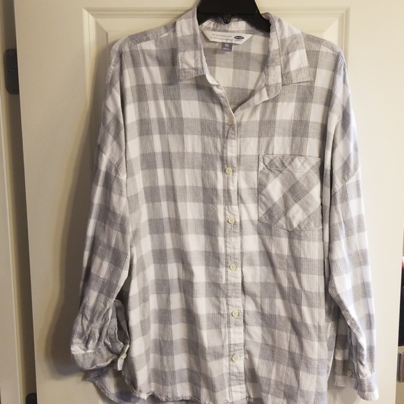 Old Navy Tops - GUC XXL Old Navy Boyfriend Button-Down